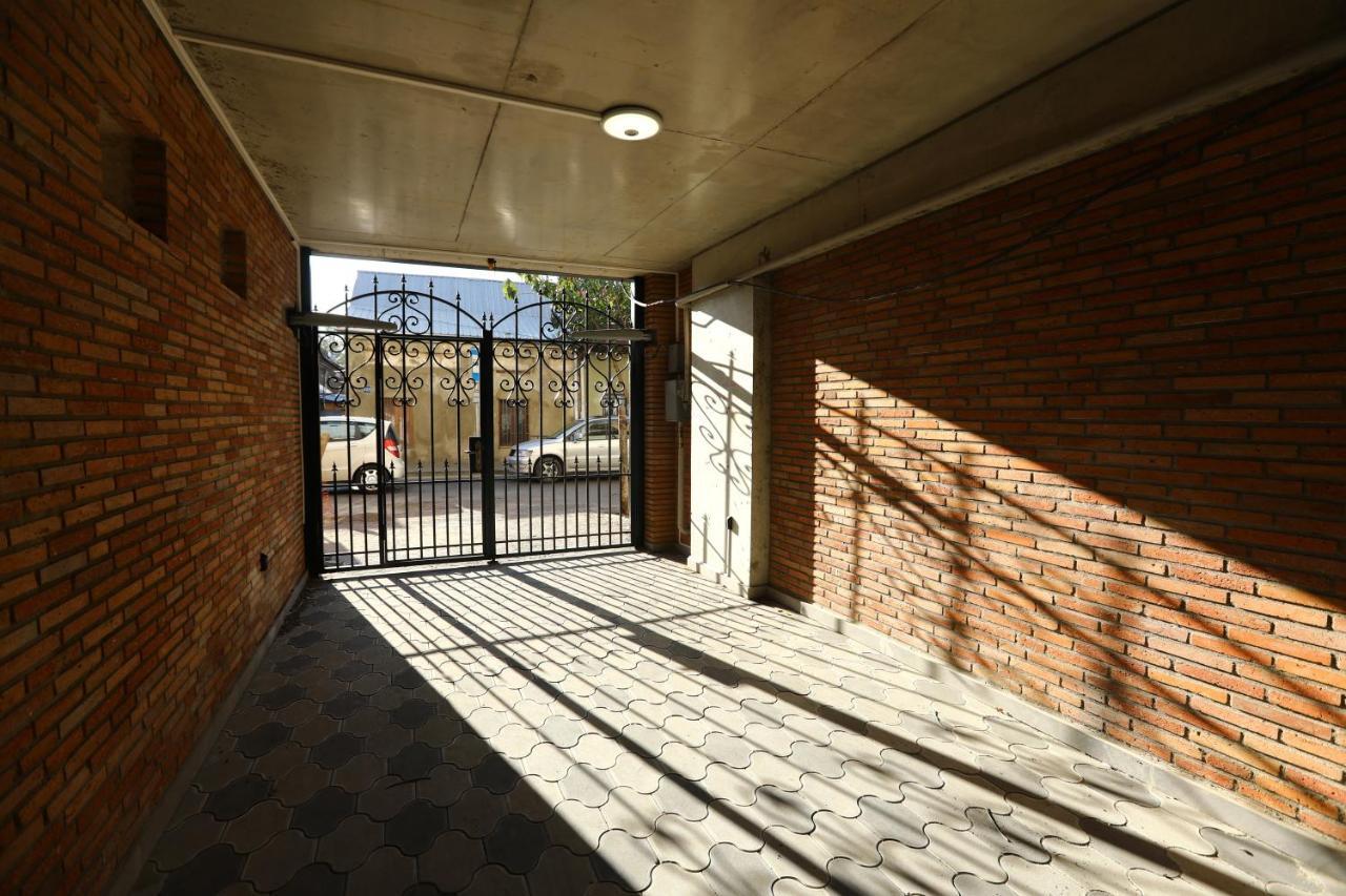 Appartamento Brick House Tbilisi Esterno foto